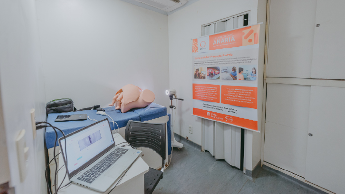 A Funda&ccedil;&atilde;o Philips, a Philips Brasil e a SAS Brasil comemoram 54.000 consultas em primeiro ano de parceria, fortalecendo o acesso e o treinamento de profissionais por meio do Living Lab