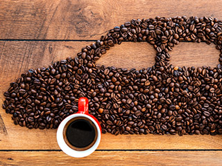 O caf&eacute; pode ser usado como combust&iacute;vel de um carro