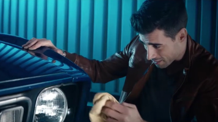 Linha LED Ultinon Philips para far&oacute;is de carros