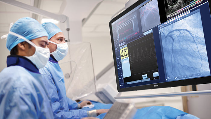 Quando os l&iacute;deres da ind&uacute;stria e m&eacute;dicos colaboram, juntos podemos reduzir custos, tempo e desconforto do paciente no tratamento da doen&ccedil;a arterial coronariana